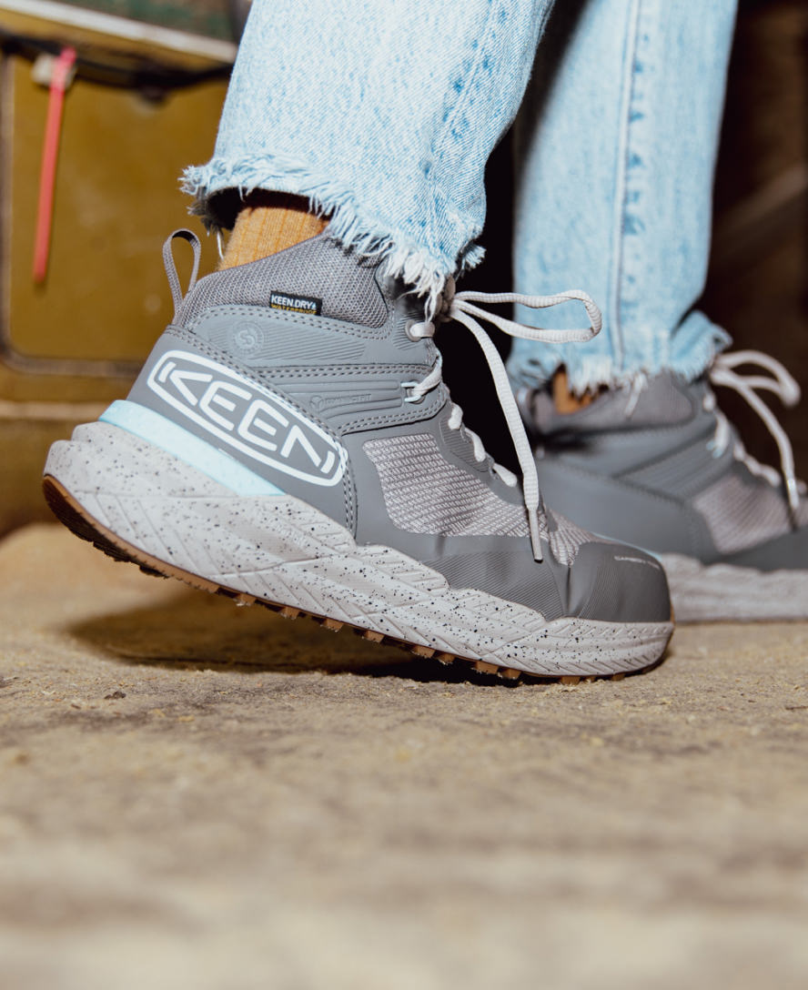 Keen | Women's Synchro Waterproof Work Boot (Carbon Toe) Steel Grey/Gum