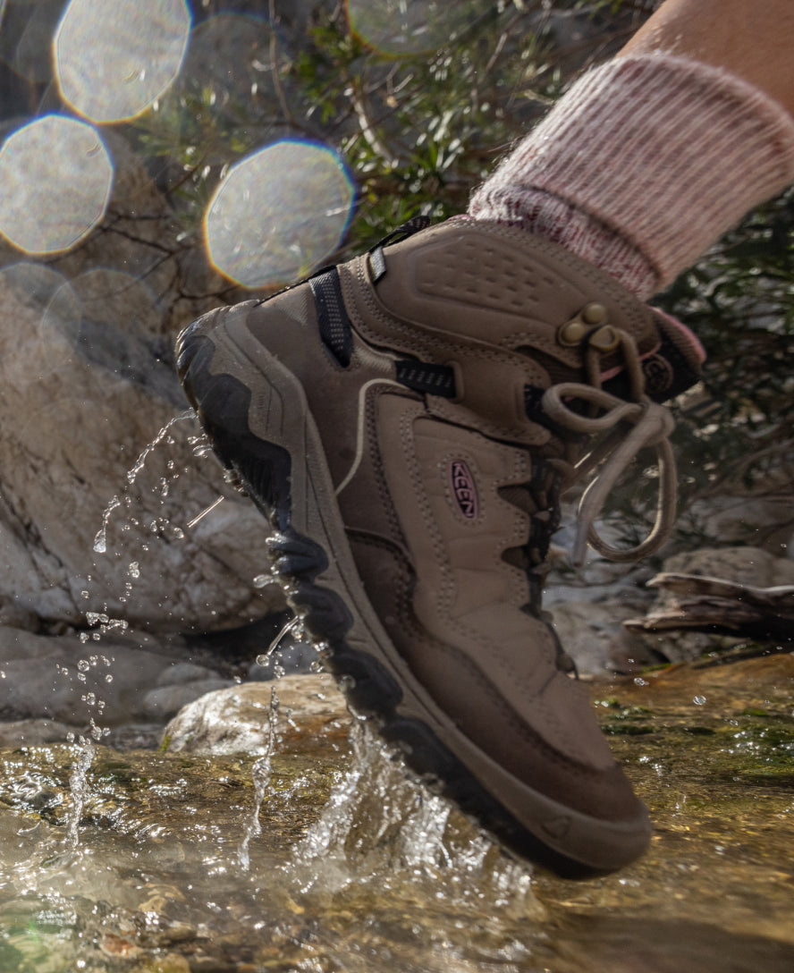 Keen Hot style | Women's Targhee IV Waterproof Hiking Boot Bison/Beaujolais
