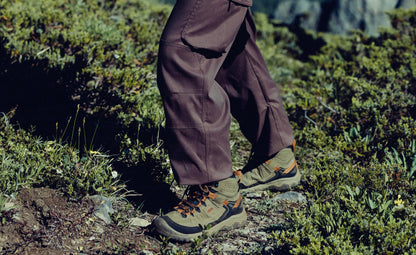 Keen US | Men's Targhee IV Waterproof Hiking Boot Sea Turtle/Roasted Pecan