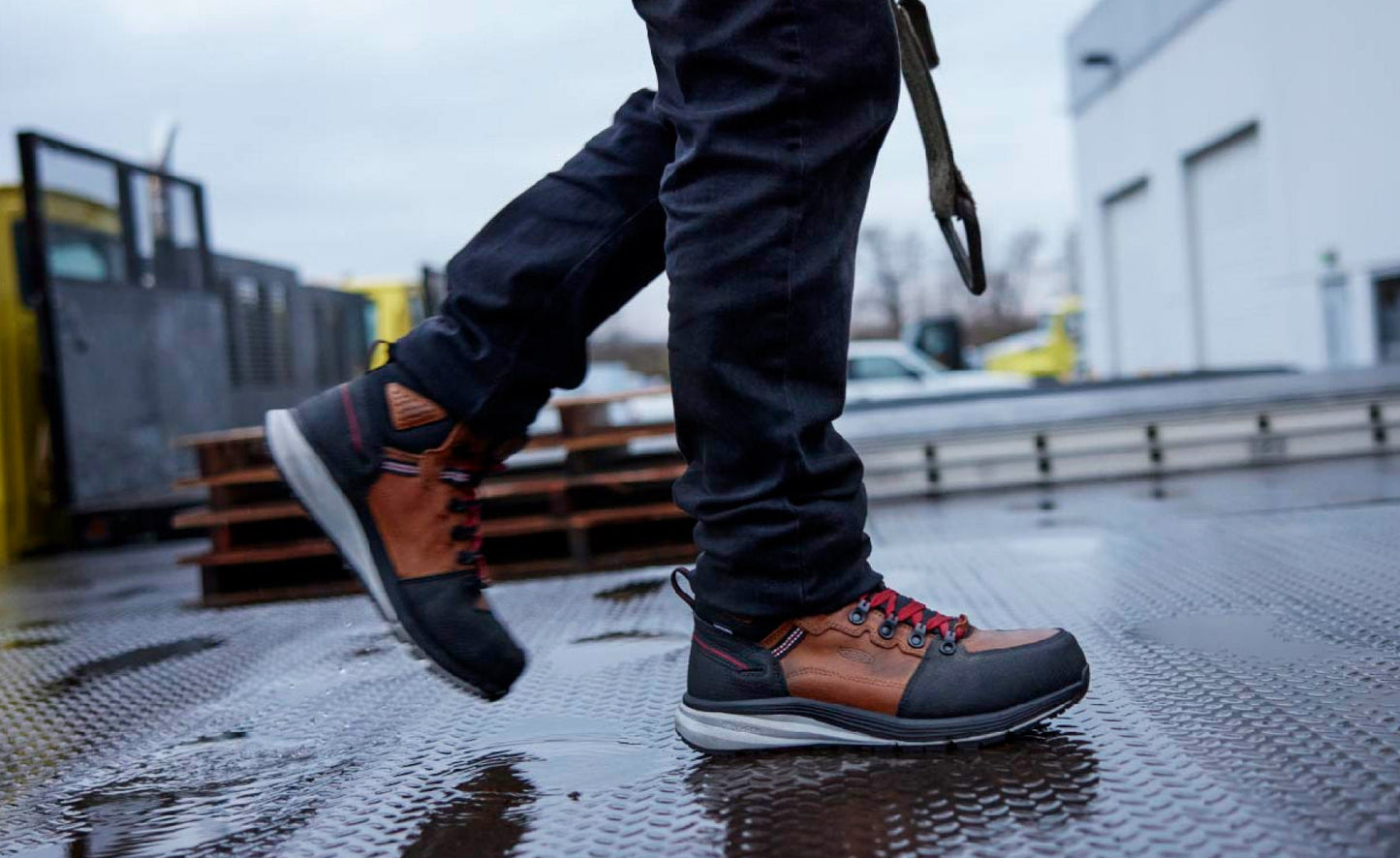 Keen Discount | Men's Red Hook Waterproof Boot (Carbon Toe) Tobacco/Black