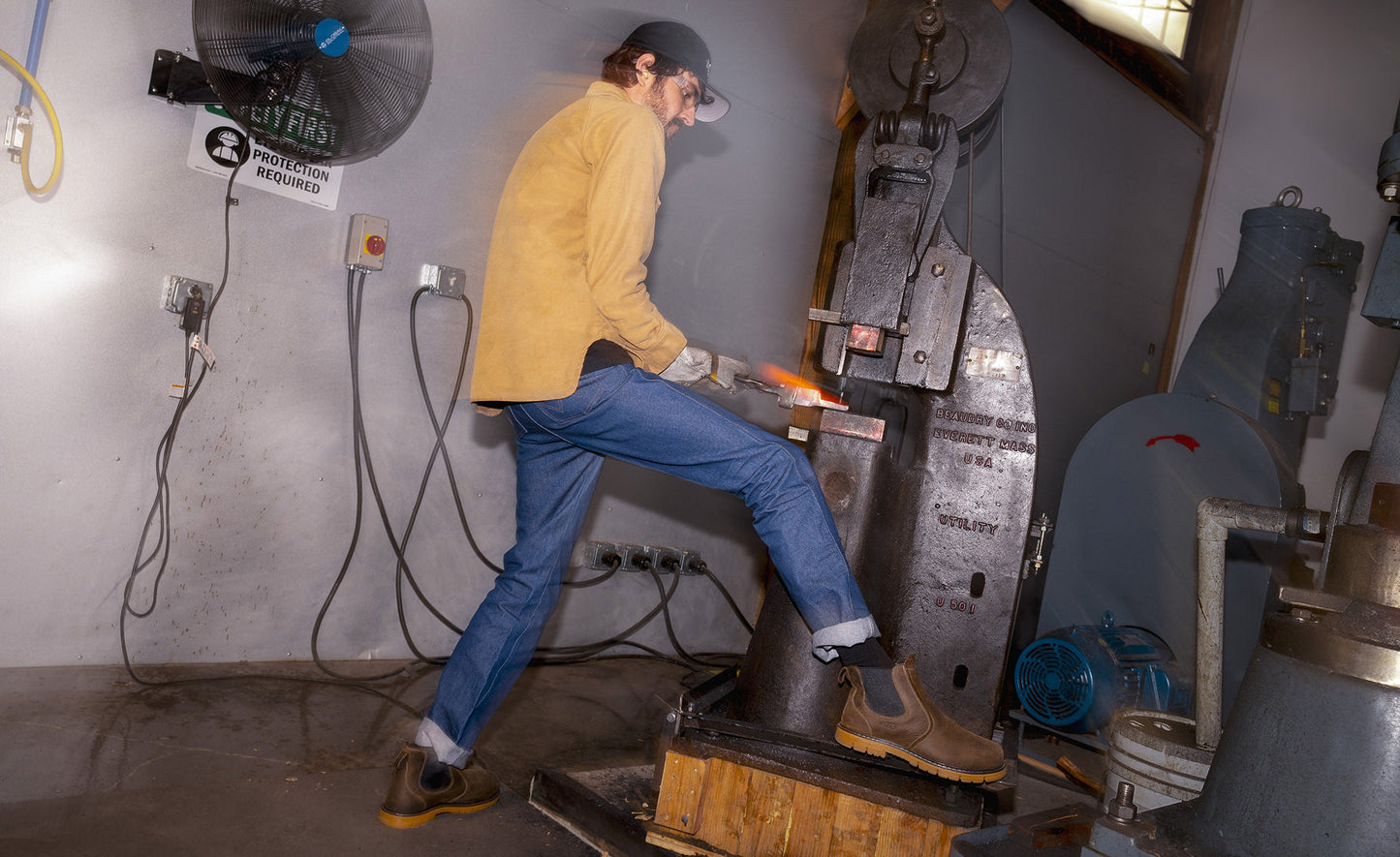 Keen Hot style | Men's San Jose Chelsea 90° Heel Boot (Aluminum Toe) Cascade Brown/Gum