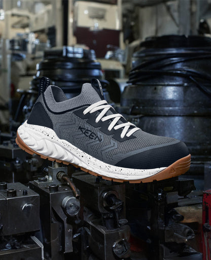 Keen On sale | Men's Arvada Shift Work Sneaker (Carbon Toe) Martini Olive/Black