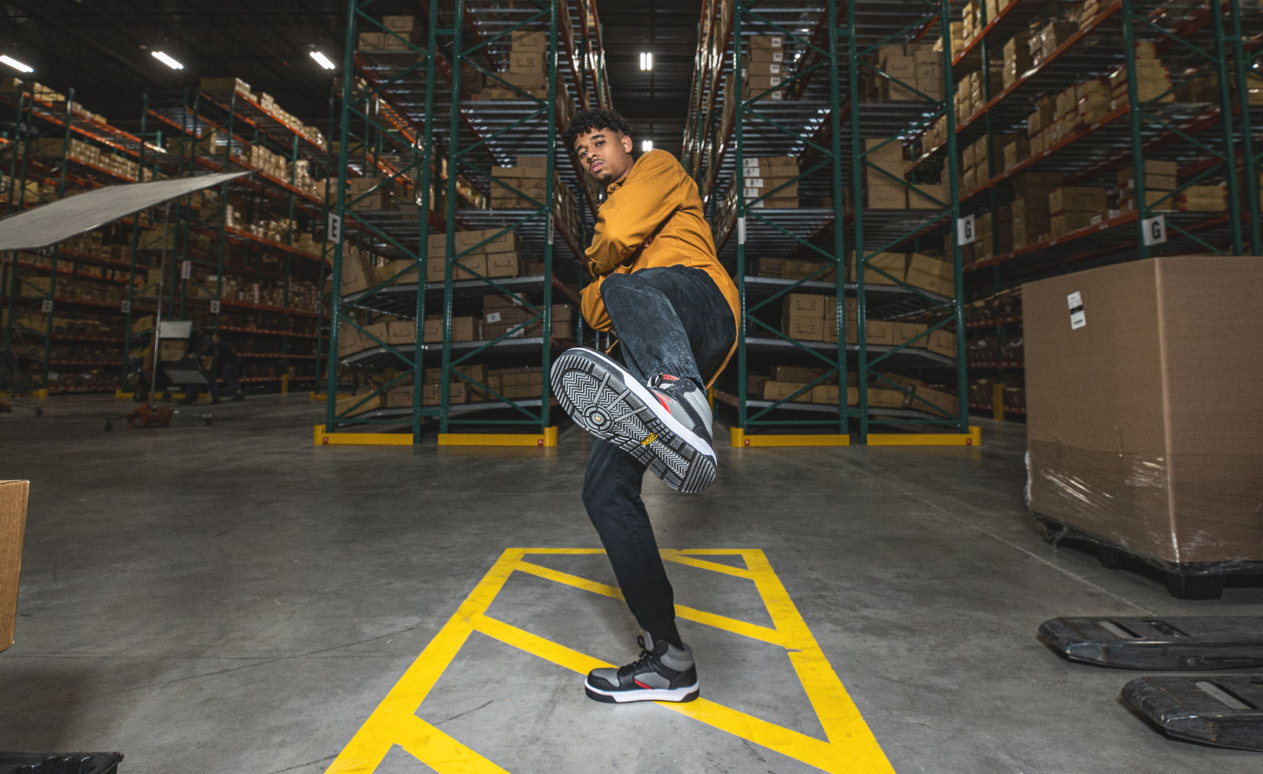 Keen Outlet | Men's Overton Mid Work Shoe (Carbon Toe) Steel Grey/Black