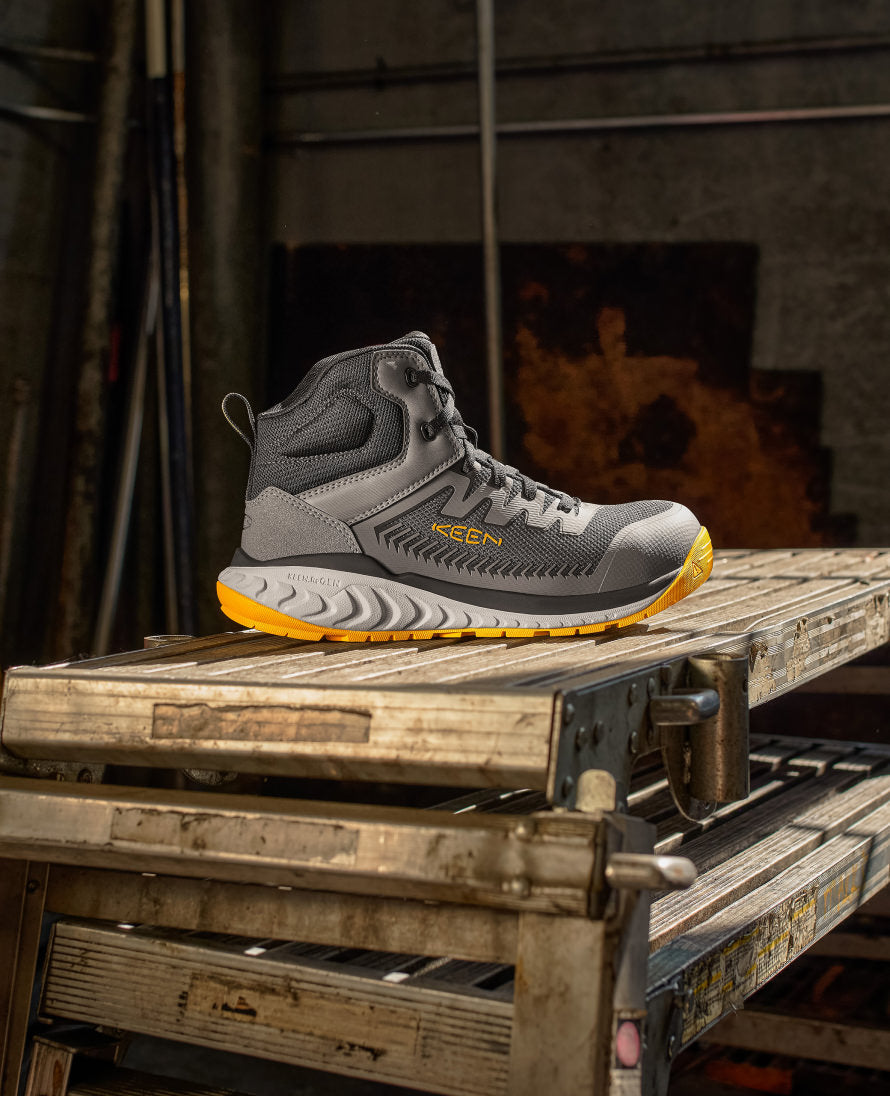 Keen Online | Men's Arvada Mid Work Sneaker (Carbon Toe) Black/Keen Yellow