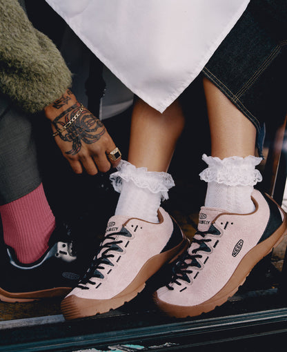 Keen Discount | Men's Jasper Sneaker x Highsnobiety Black/Gum