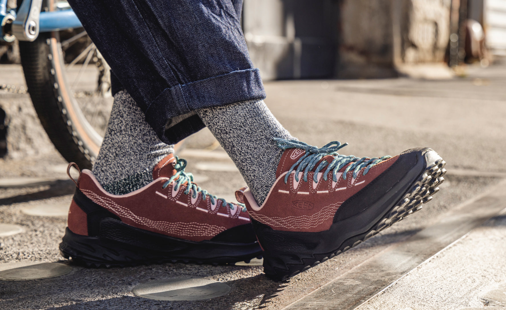 Keen Sale | Men's Jasper Zionic Sneaker x Pilgrim Surf + Supply Marron/Adobe Rose