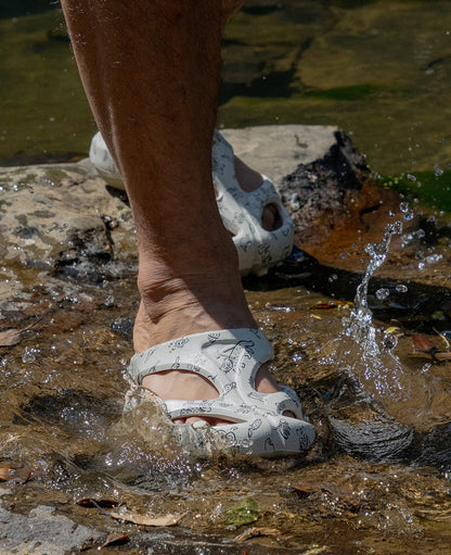 Keen | All Gender Shanti Arts Clog x Us 4 IRIOMOTE Us 4 Iriomote