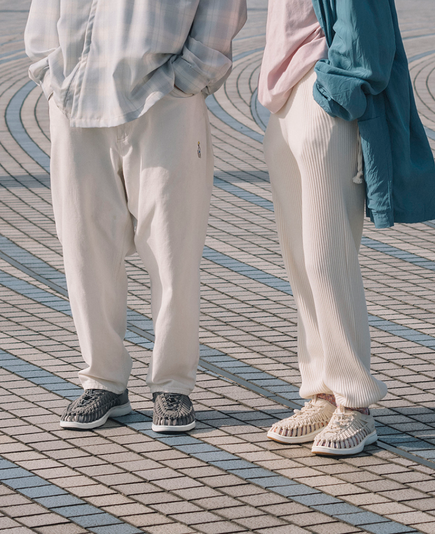 Keen Near Me | Men's UNEEK O3 Sneaker Sandal Birch/Star White