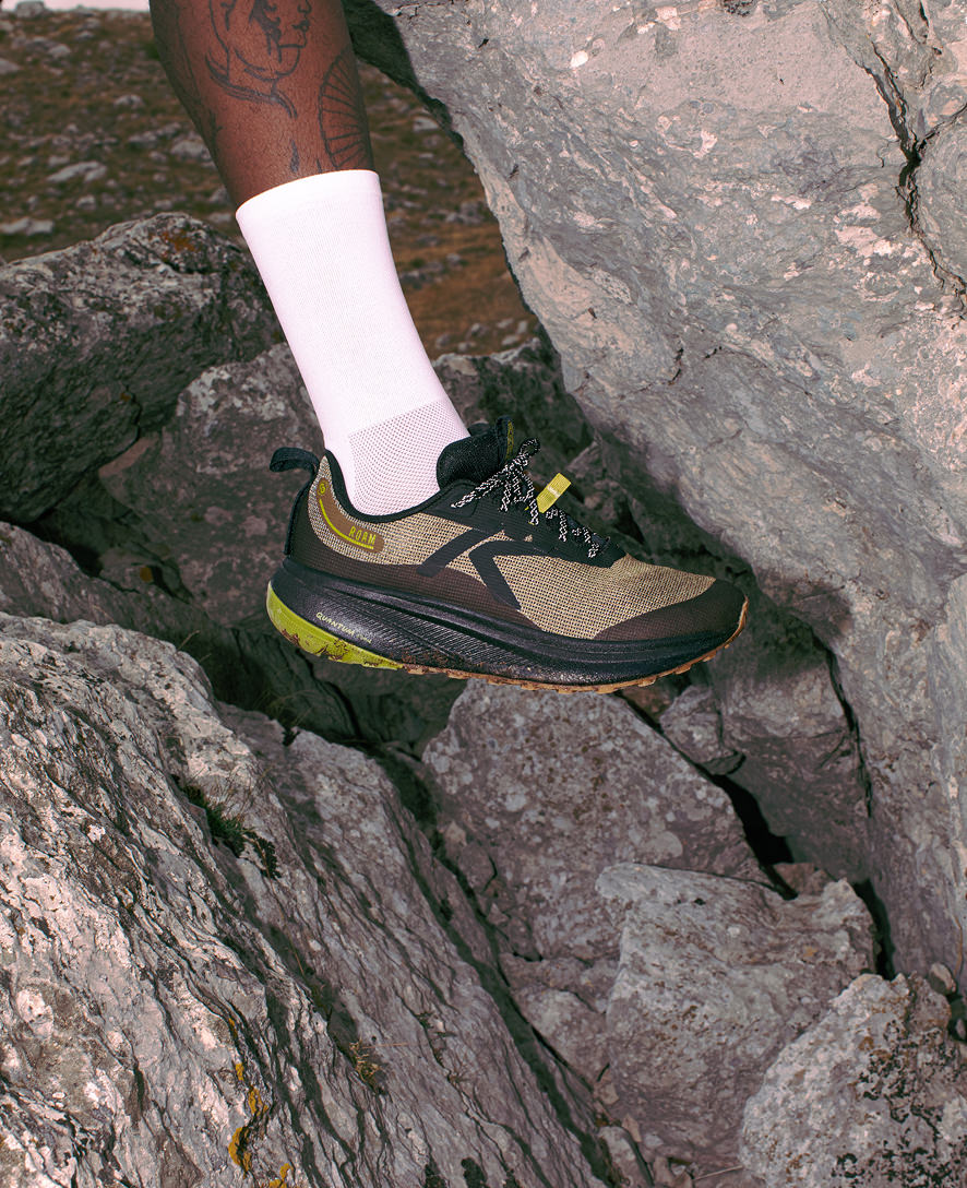 Keen US | Men's Roam Trail Running Shoe Black/Black