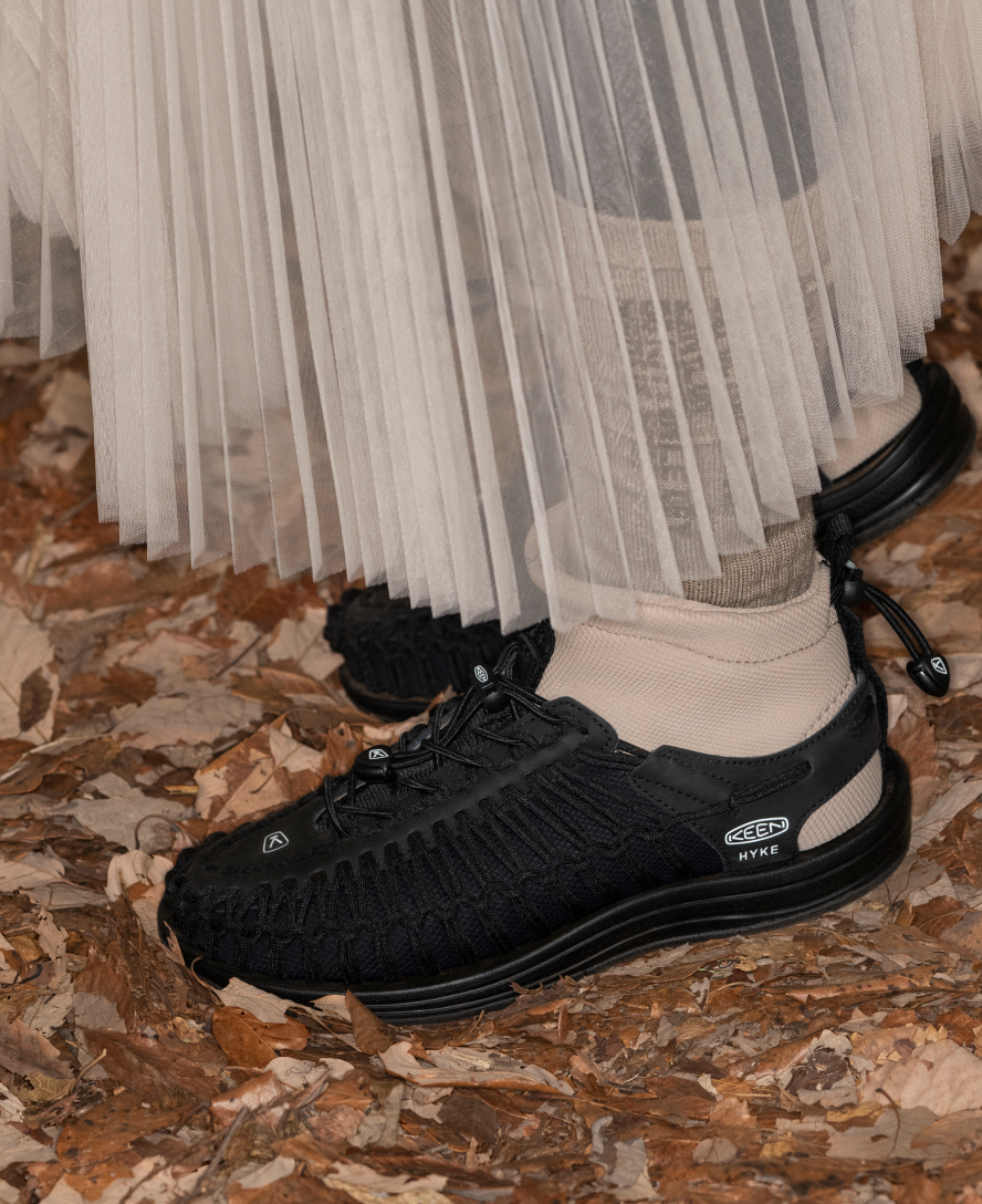 Keen Hot style | Women's UNEEK High Top x HYKE HYKE Black